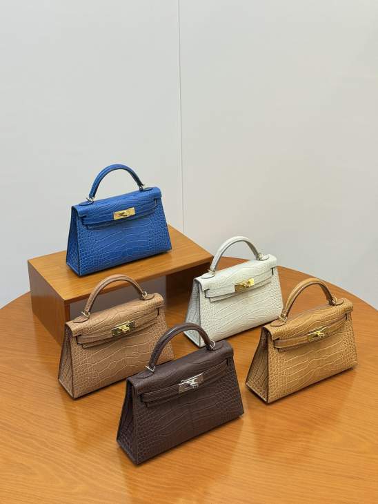 Picture of Hermes Handbags _SKUfw214635633fw